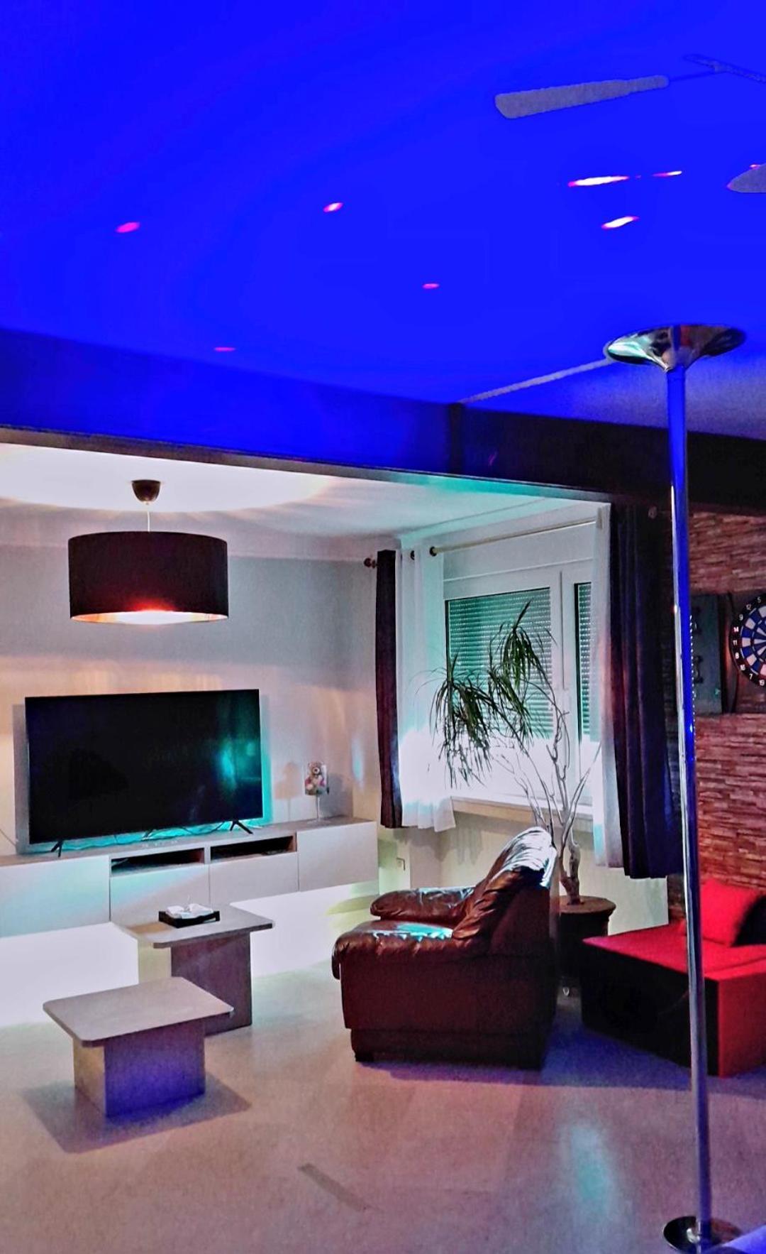 Paradis Love Room Crehange 外观 照片